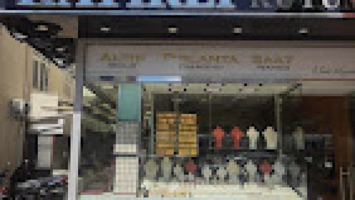 Hayırlı Kuyumculuk – Alanya’da altın, pırlanta, gümüş ve özel tasarım takılar sunan güvenilir kuyumcu; klasik ve modern tasarımlarla şıklığın adresi.