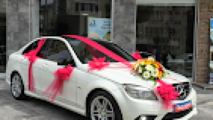 “SALAMH Rent A Car ofisi ve araç kiralama hizmetleri sunan modern alan.”