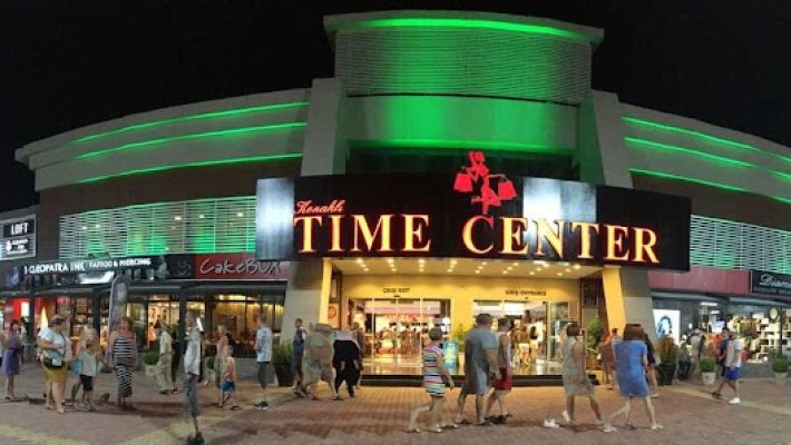 Diami mağazası, şık tasarımları ve kaliteli ürünleriyle Alanya’da modern alışveriş deneyimi sunuyor.