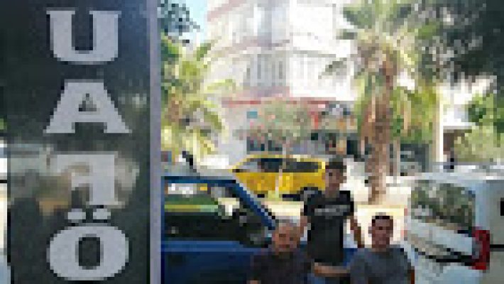 Elite Erkek Kuaförü – Alanya’da erkekler için modern saç kesimi, sakal tasarımı ve bakım hizmetleri sunan profesyonel kuaför salonu.