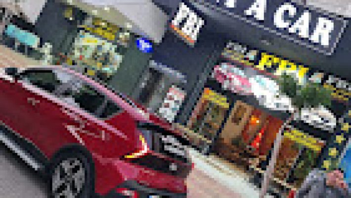 FBI Rent A Car ofisinde park edilmiş çeşitli kiralık araçlar, ön planda sedan ve SUV modelleri