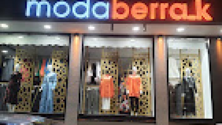 Modaberra_k Alanya – Kadın modasında zarafet, şıklık ve modern çizgileri buluşturan butik giyim mağazası.