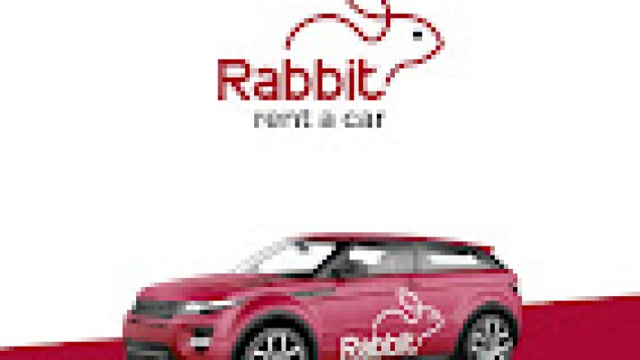 Alanya Rabbit Rent A Car ofisinde kiralık araçlar ve VIP transfer aracı