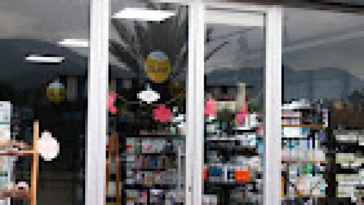 Reyola – Modern tasarımlı kadın giyim ve aksesuar mağazası, şık koleksiyonlarla Alanya’da.