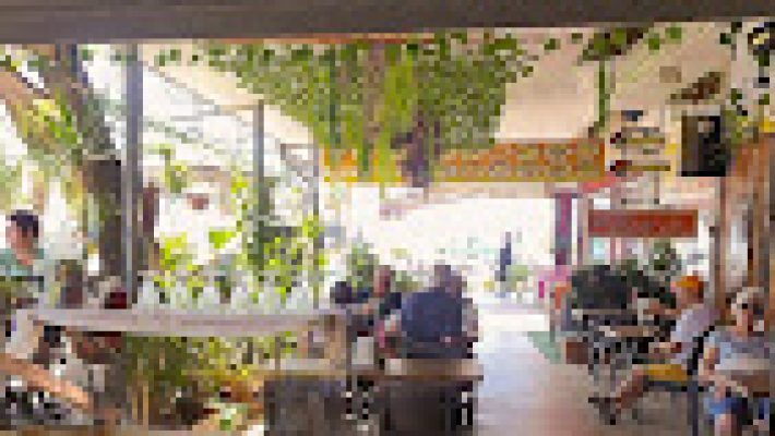 Tako Cafe Bar Restaurant’ta keyifli bir akşam yemeği ve şık sunumlarla eşsiz bir deneyim.