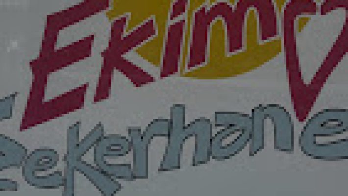 Ekim Şekerhane Kindergarten’da çocuklar öğretmenler eşliğinde oyun oynuyor ve eğitim etkinliklerine katılıyor.