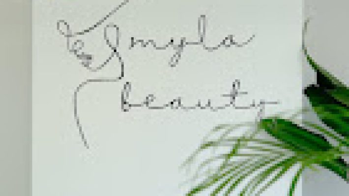 “Myla Beauty Center’da profesyonel güzellik ve cilt bakım hizmeti alan müşteri”