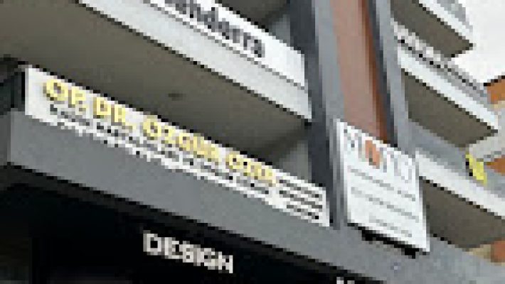 “Olympos Psikolojik Danışmanlık ve Gelişim Merkezi modern danışmanlık ofisi ve bireysel terapi alanı.”