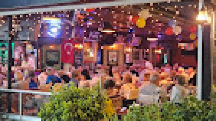 The Chef Restaurant’ta şık sunumlarla servis edilen dünya mutfağından lezzetler