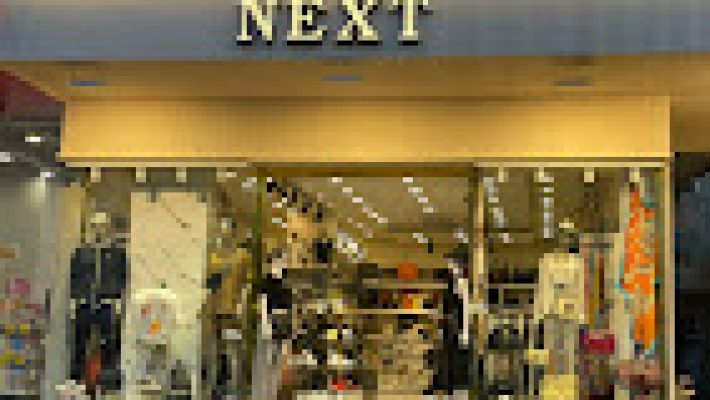 Next Alanya mağazası, modern giyim ve aksesuar koleksiyonlarıyla Alanya’da hizmet veriyor.