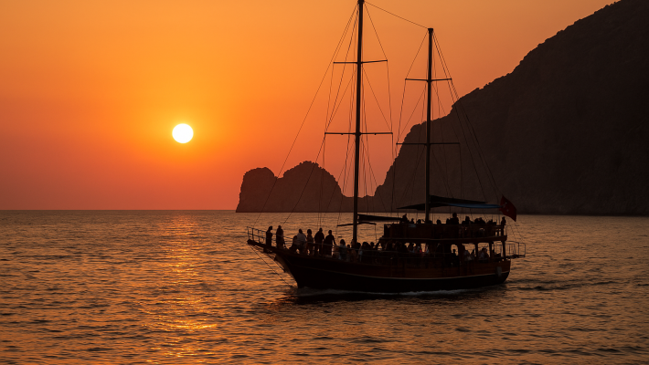 Alanya Gün Batımı Tekne Turu