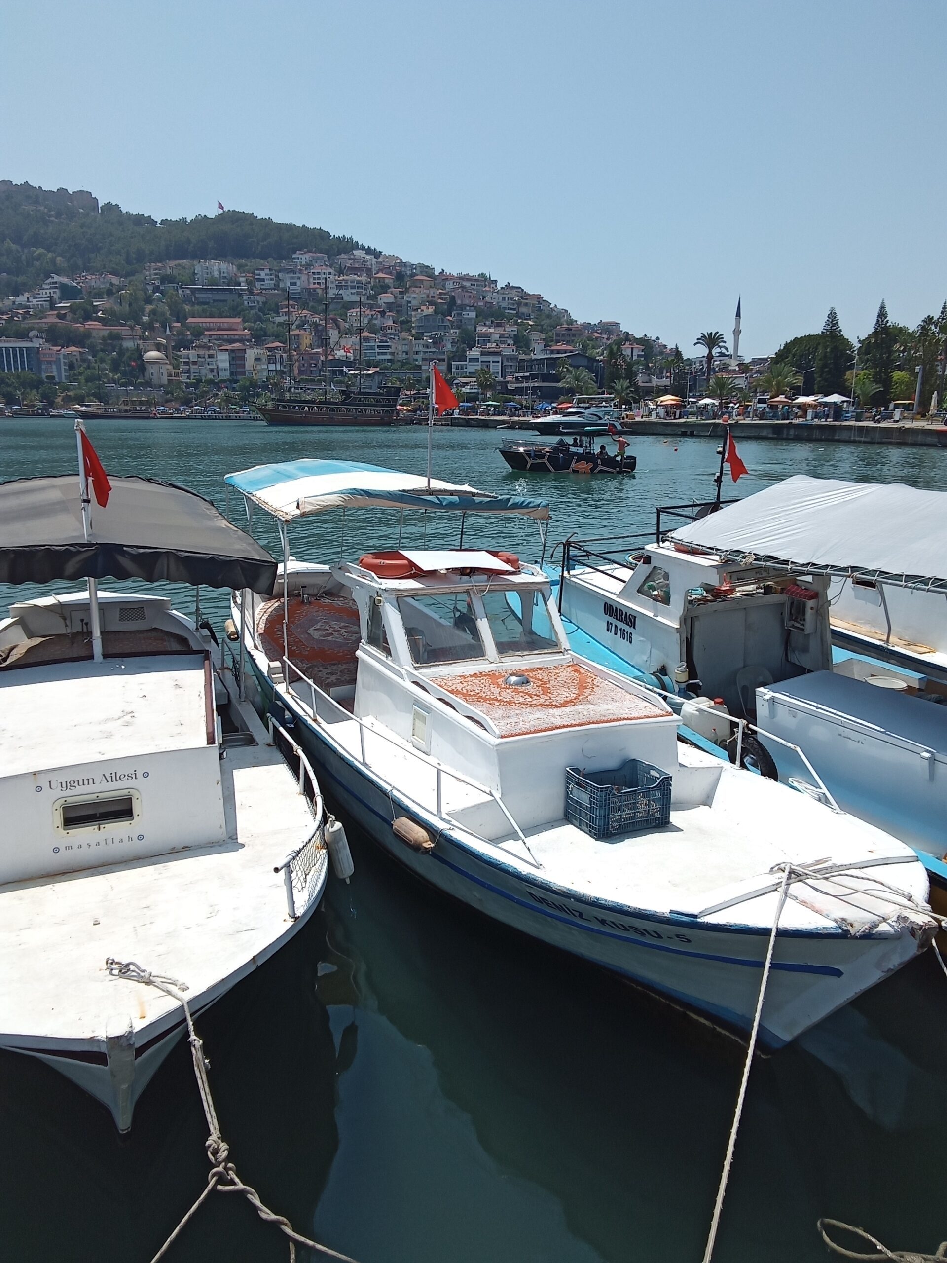 Alanya Sahilinde Bir Fırsat! kaptanlar dikkat! Özel Yapım kelepir fiyata Patpat Tekne Satışta