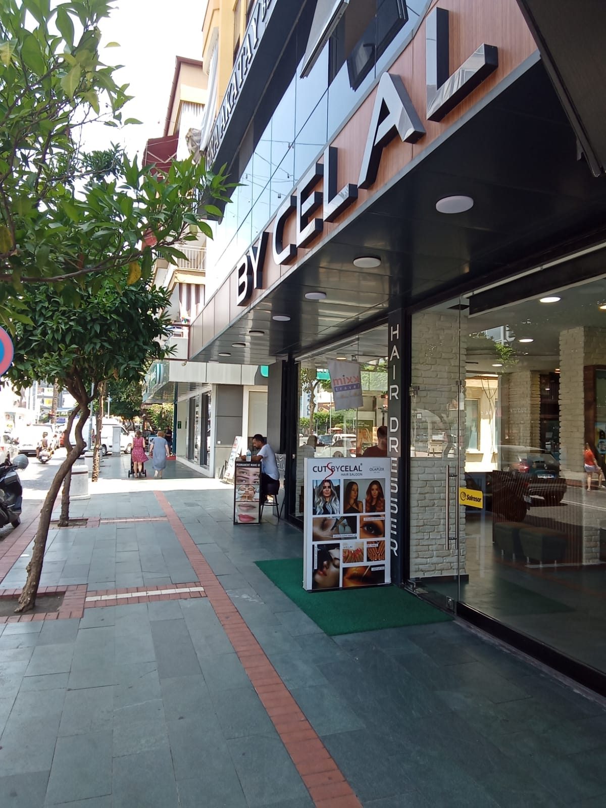 Alanya’da Kalıcı Güzellik Arayanların Tercihi Cuts By Celal – Manikür ve Makyajda Uzmanlık