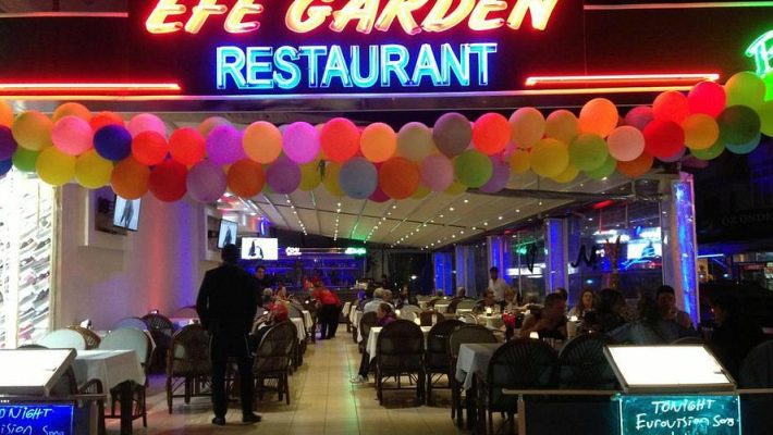 Efe Garden Restaurant Alanya’nın yemyeşil bahçesinde yer alan ferah açık hava oturma alanı ve Türk mutfağından özenle hazırlanmış yemek sunumları