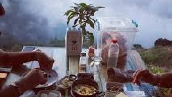 Adanalı Restaurant – Kemal Ustanın Yeri Alanya’da mangalda pişen kebap ve geleneksel mezelerle donatılmış yöresel sofra