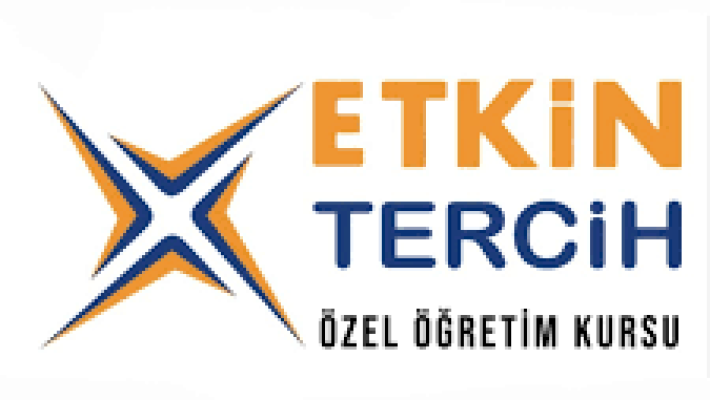 "Etkin Dershaneleri sınıf ortamı, öğrenciler öğretmen eşliğinde ders çalışıyor, modern eğitim materyalleri ve teknolojik ekipmanlar ile desteklenmiş öğrenme alanı."