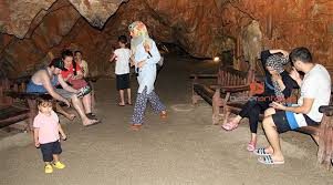 Damlataş Mağarası, 2026 turlarının en çok ilgi gören ve mutlaka görülmesi gereken noktası olarak öne çıkıyor.