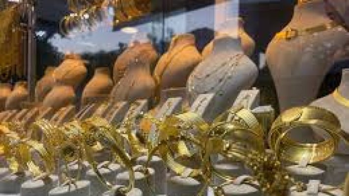 Çintaş Kuyumculuk – Alanya’da altın, pırlanta ve gümüş takılarda zarafet ve güveni birleştiren seçkin kuyumcu markası.