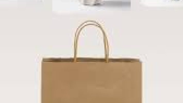 "Atelier Koi atölyesinde sanatçılar resim, seramik ve modern tasarım çalışmaları yapıyor, öğrenciler yaratıcılıklarını özgürce ifade ediyor."