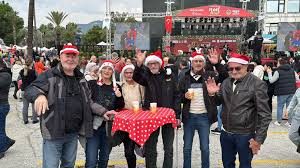 “El işi ürünlerle dolu stantlar ve sıcak atmosfer, Alanya’da kış ruhunu hissedilir kılıyor.”