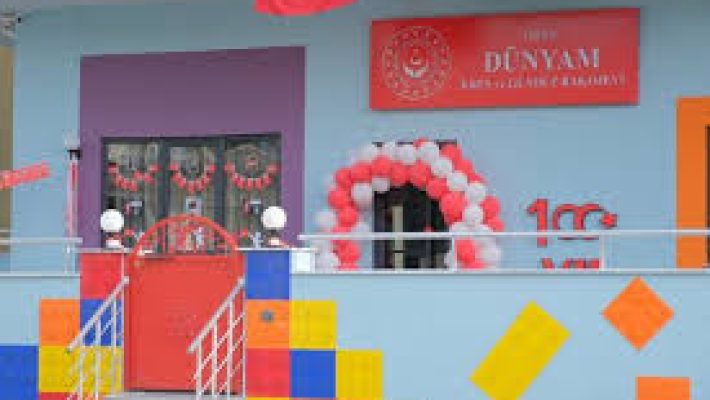 "Dünyam Kreş ve Gündüz Bakım Evi – çocuklara güvenli, eğitici ve sevgi dolu bir ortam sunan modern kreş."