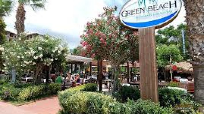 “Alanya Green Beach Restaurant’ta deniz manzarası eşliğinde sunulan taze deniz ürünleri ve Akdeniz mutfağı”