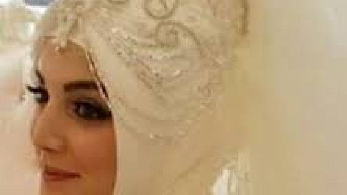 “Alanya Kuaför Leyla’da profesyonel saç kesimi, renklendirme ve kişisel bakım hizmetleri”