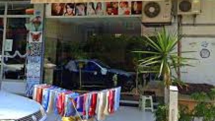 “Alanya Klas Kuaför’de profesyonel saç kesimi, renklendirme ve kişisel bakım hizmetleri”