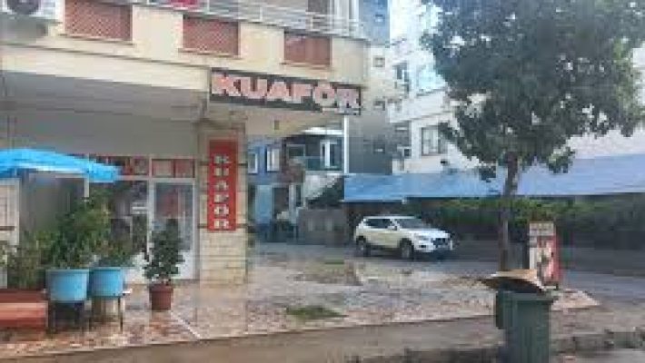 “Alanya Şerifem Kuaför’de profesyonel saç kesimi, boya, ombre ve kişisel bakım hizmetleri”