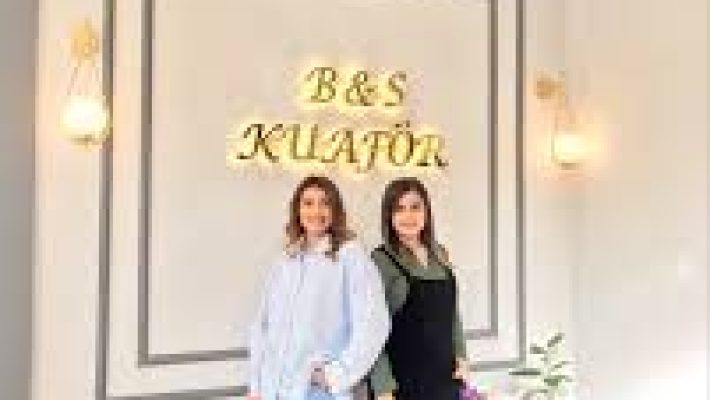 “Alanya B&S Kuaför’de (Büşra & Senem Kuaför) profesyonel saç kesimi, renklendirme ve bakım hizmetleri”
