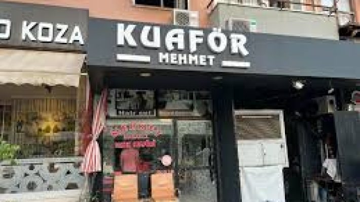 “Alanya MehmetKa Kuaför’de profesyonel saç kesimi, renklendirme ve bakım hizmetleri”