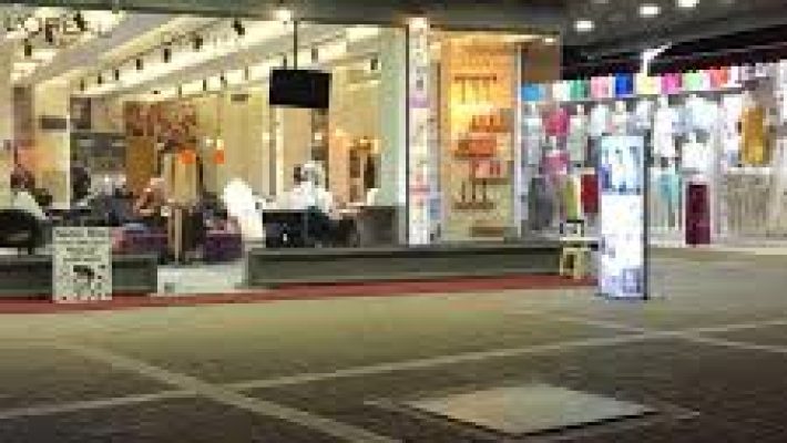 “Alanya De Paris Coiffeur’de profesyonel saç kesimi, renklendirme ve bakım hizmetleri”