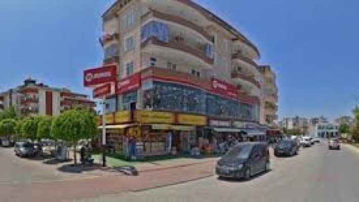 “Alanya Blackbull Fitness Spor Salonu’nda modern ekipmanlarla fitness ve kişisel antrenman hizmetleri”