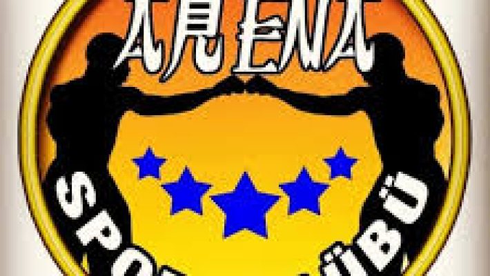 “Arena Spor Kulübü Avsallar Merkezi’nde modern fitness salonu, dövüş sporları ve kişisel antrenman hizmetleri”