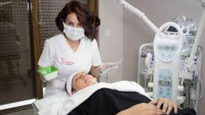 “Gülnihal Kaya Güzellik Merkezi’nde profesyonel bakım ve estetik uygulamaları”