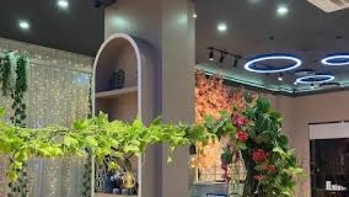 "Pınar Siray Nail Art and Beauty – profesyonel nail art tasarımları ve güzellik hizmetleri sunan modern salon."