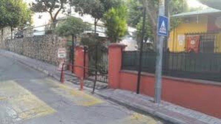 "Özel Yeni Çağdaş Yaşam Anaokulu – çocuklara güvenli, sevgi dolu ve eğitici bir ortamda modern okul öncesi eğitim sunan anaokulu."