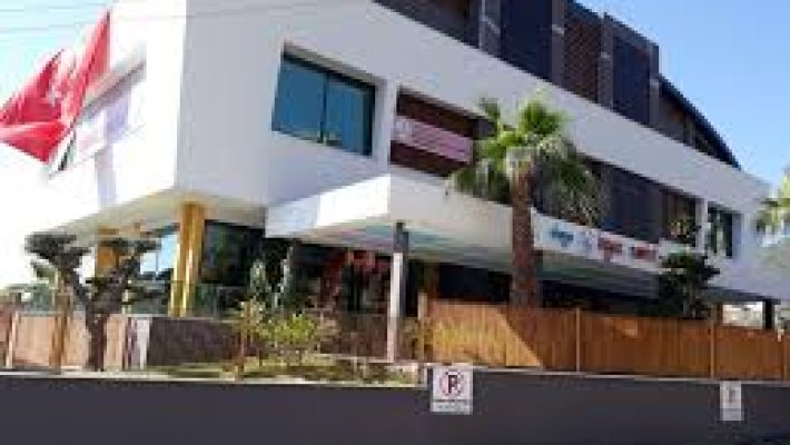 "Alanya Beyaz Zambak Anaokulu – çocuklara güvenli, sevgi dolu ve modern okul öncesi eğitim sunan anaokulu."