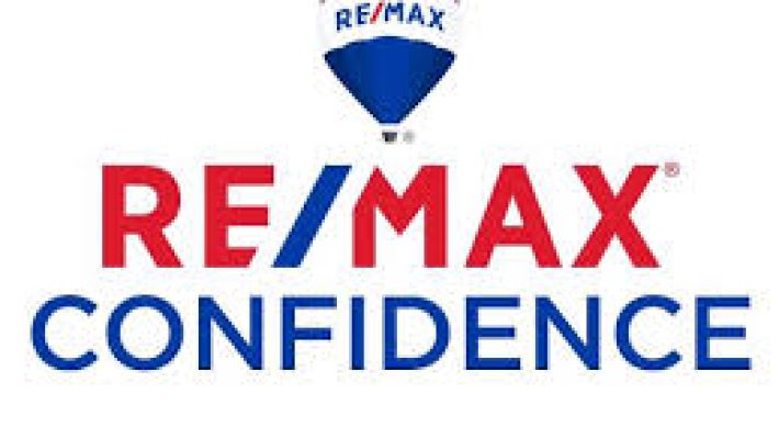 Remax Confidence Alanya Mahmutlar ofisinin modern gayrimenkul projeleri ve yatırım fırsatlarını yansıtan görsel