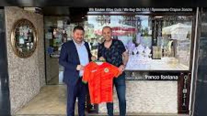 Nazifoğlu Kuyumcu – Alanya’da altın, pırlanta, gümüş ve özel tasarım takılar sunan prestijli kuyumcu; şıklık, kalite ve güvenin adresi.