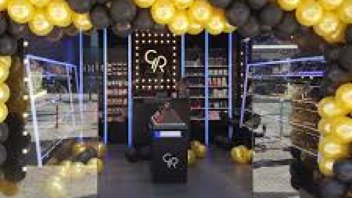 Rose Juwelier Alanya’da zarafeti, ışıltıyı ve estetiği bir araya getiren özel mücevher koleksiyonlarını sergiliyor.