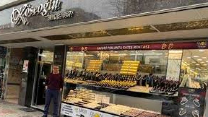 Köseoğlu Kuyumculuk – Alanya’da altın, pırlanta, gümüş ve özel tasarım mücevherleriyle zarafet ve güven sunan prestijli kuyumcu.