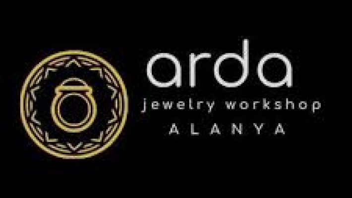 Arda Kuyumculuk & Kuyumcu Atölyesi – Alanya’da altın, pırlanta ve gümüş takılarda el işçiliği, kalite ve güveni bir araya getiren seçkin kuyumcu ve atölye.
