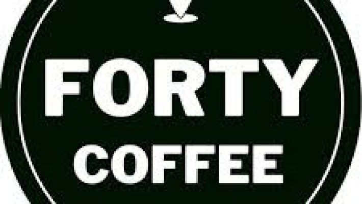 Forty Coffee & Accessory – Alanya’da kahve keyfi ve şık aksesuar koleksiyonları sunan kafe ve mağaza.
