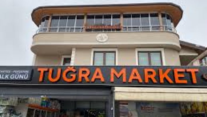 Tuğra Yöresel Gıda Pazarı – Taze ve doğal yöresel ürünlerin sergilendiği pazar tezgahı