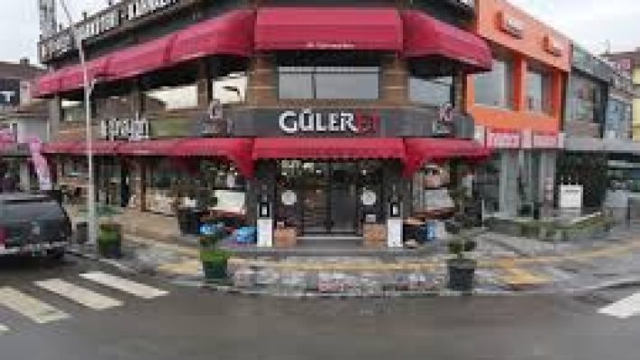 Kasap Güler Et ve Piliç ürünleri ile şarküteri reyonu