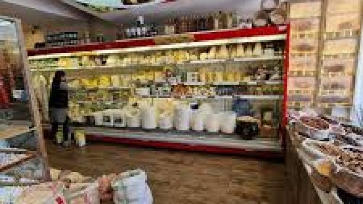 Peynircim – Alanya’da taze peynir ve süt ürünleri sunan dükkan