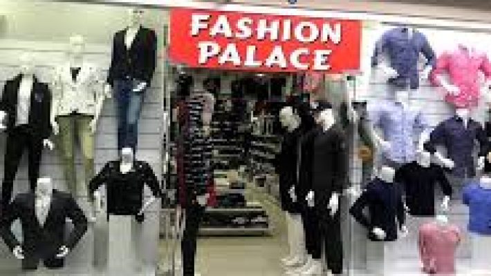 Fashion Palace Alanya mağazası – kadın ve erkek moda giyiminde şıklığın adresi.