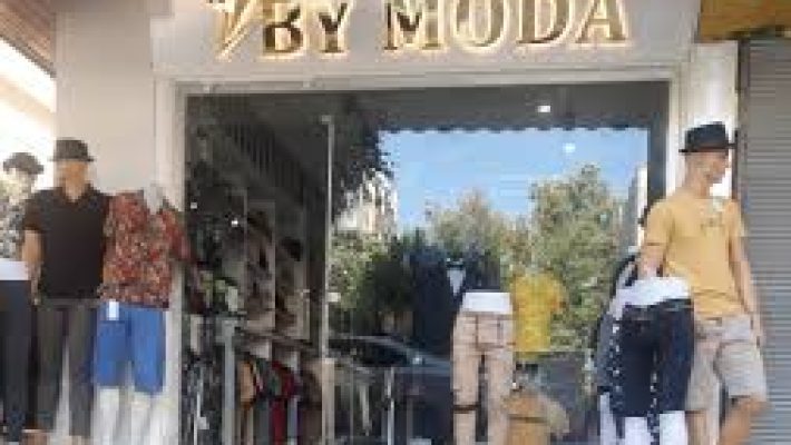BY MODA Alanya – Kadın ve erkek modasına yönelik şık ve trend giyim ürünleri sunan butik mağaza.