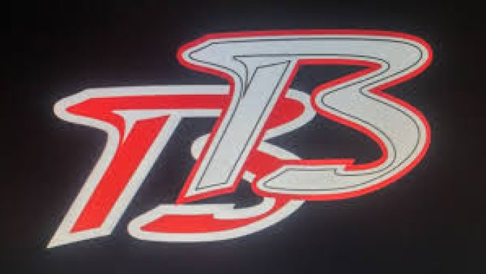 By Bayram Kozmetik Alanya – Kaliteli makyaj, cilt bakımı ve kozmetik ürünleri sunan mağaza.